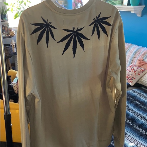 Marley Tops - NWT Bob Marley leaf sweatshirt olive green xxl